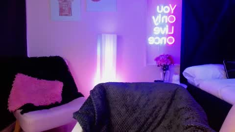 scarlett online show from December 20, 1:15 pm