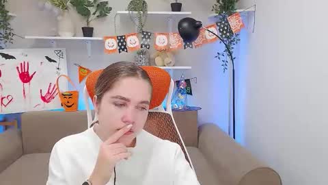 Snapshot of spicy_lexi chatting on October 17, 6:49 am spicy_lexi online show from October 17, 6:49 am