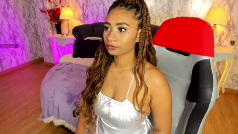 Snapshot of spicyamelia chatting on January 18, 12:47 pm Amelia GTM-5 817 IG Spicychoco am online show from January 18, 12:47 pm
