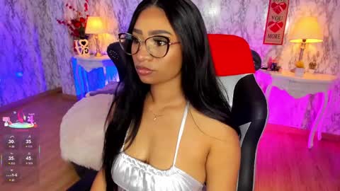 Snapshot of spicyamelia chatting on February 20, 2:02 pm Amelia GTM-5 817 IG Spicychoco am online show from February 20, 2:02 pm