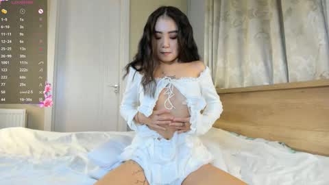 Liu online show from September 25, 3:22 pm