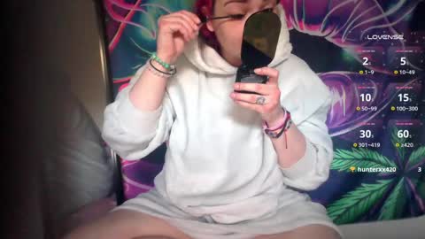 spicynice420 online show from April 30, 5:45 am