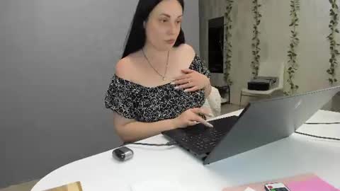 Lilith online show from June 23, 9:13 pm