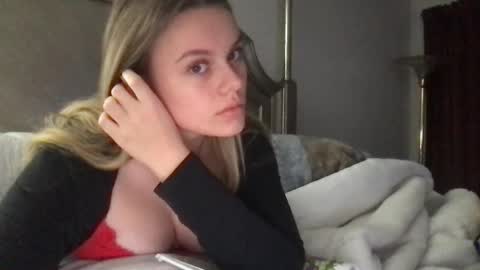 spoiledxo online show from February 5, 1:08 am