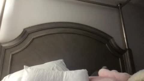 spoiledxo online show from February 7, 2:48 am