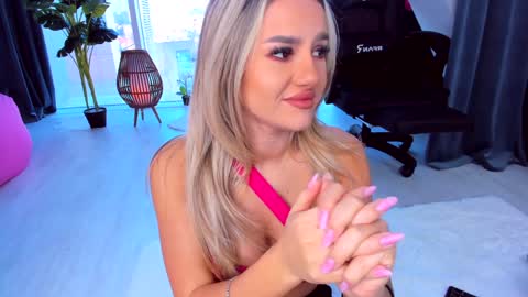 Anna online show from January 12, 11:50 am