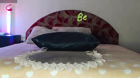 Tips are the best compliment to a woman online show from November 6, 9:26 am