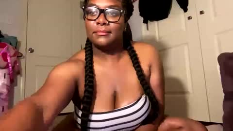 spreadthatassssssssss online show from July 4, 7:15 am