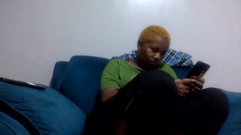 Snapshot of squirtqueen333 chatting on October 16, 10:29 am shana online show from October 16, 10:29 am