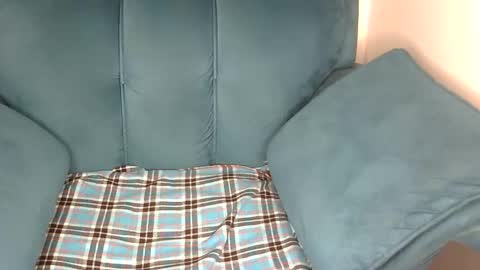 Snapshot of squirtqueen333 chatting on December 6, 7:00 pm shana online show from December 6, 7:00 pm
