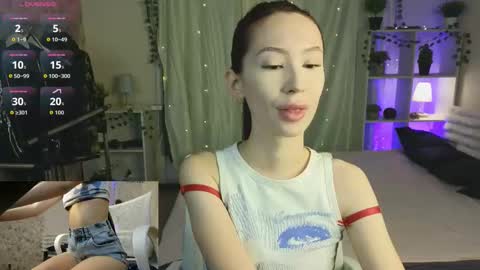 Im Megan online show from December 15, 11:15 am