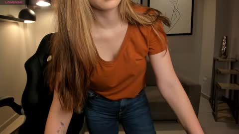 Stacy Woods online show from December 29, 11:18 am