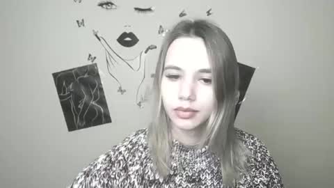 Snapshot of stacy_gr chatting on January 4, 1:21 pm Stacy online show from January 4, 1:21 pm