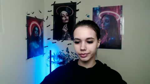 Stacy online show from November 25, 1:46 pm