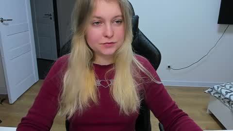 Snapshot of stacy_miraclee chatting on January 29, 7:32 pm Stacy online show from January 29, 7:32 pm