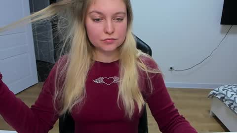 Snapshot of stacy_miraclee chatting on January 28, 1:59 pm Stacy online show from January 28, 1:59 pm