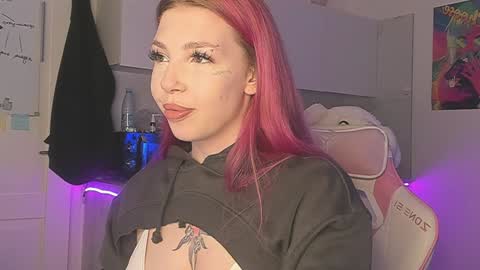 Snapshot of stacy_quinst chatting on January 19, 9:13 pm Stacy online show from January 19, 9:13 pm