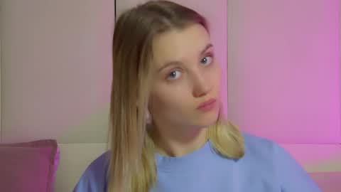 StacyEvances online show from May 3, 6:22 pm