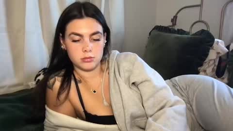 Snapshot of stacywithuu chatting on September 19, 5:23 pm Stacy online show from September 19, 5:23 pm