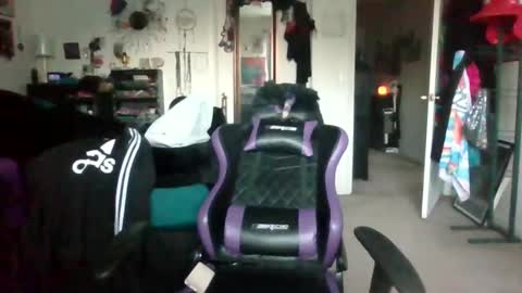 Snapshot of starella___saxxxton chatting on October 26, 10:27 pm starella___saxxxton online show from October 26, 10:27 pm