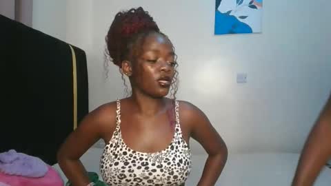 lia online show from March 12, 1:25 pm