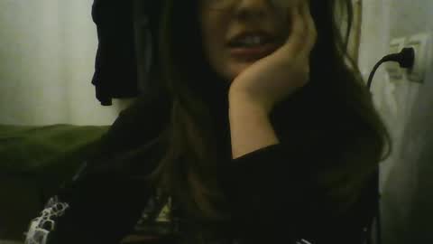 Snapshot of starlesseyes chatting on January 6, 5:27 pm starlesseyes online show from January 6, 5:27 pm