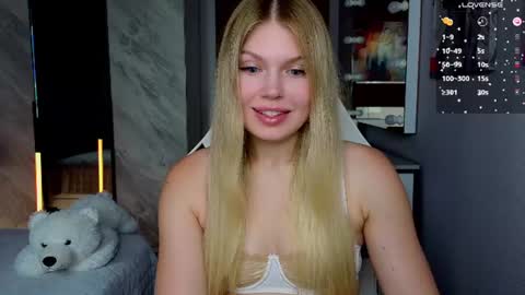 Caroline online show from July 22, 4:13 am