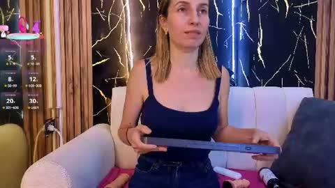 starlight_mature11_aws online show from July 23, 1:58 am