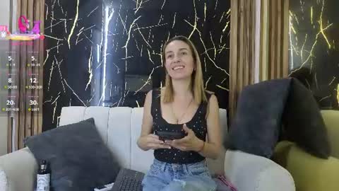 starlight_mature23_aws online show from July 27, 9:12 pm