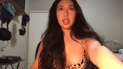 starlitdreams777 online show from February 28, 3:48 am