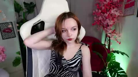 MONICA online show from November 4, 1:27 pm