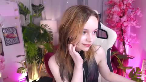 MONICA online show from November 16, 1:33 pm