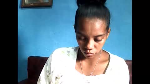 Malicia online show from December 17, 8:29 am