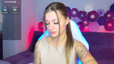 Snapshot of stefaevans chatting on September 22, 3:27 am Stefa online show from September 22, 3:27 am