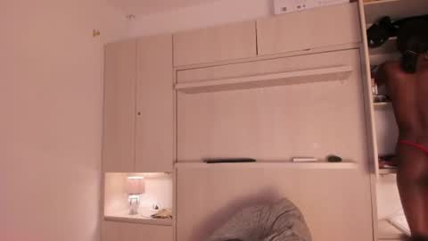 stefannyevans_ online show from July 25, 1:40 pm