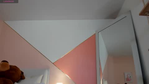 Steff Gil  online show from March 10, 11:31 pm