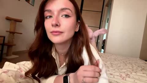 Stella online show from May 14, 8:42 am