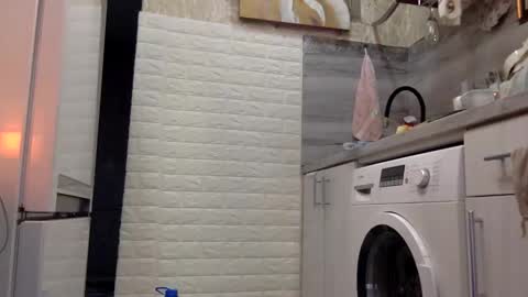 Snapshot of stella_walters chatting on February 3, 3:53 am stella_walters online show from February 3, 3:53 am