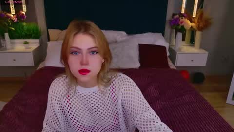 Stella 3 online show from November 8, 5:12 am