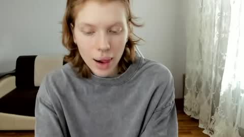 S T E L L A online show from May 3, 11:02 am