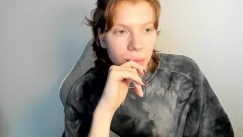 S T E L L A online show from March 10, 9:46 am