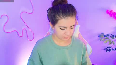 Emma online show from May 3, 4:05 am