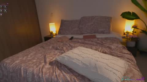 stephania_let online show from April 29, 5:30 pm