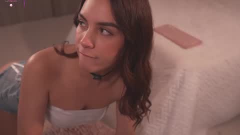 stephania_let online show from July 16, 2:10 pm