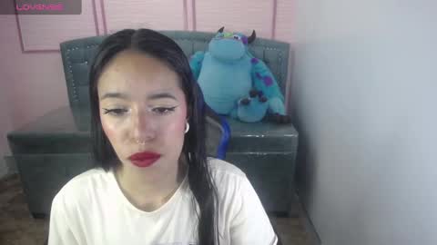 Snapshot of stephania_t chatting on February 27, 10:37 am Stephania online show from February 27, 10:37 am