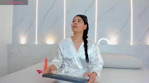 stephany_west online show from March 14, 12:28 pm