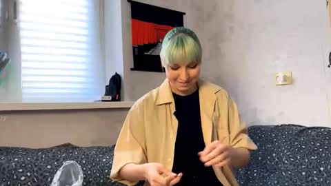 Stevie online show from October 23, 4:40 am