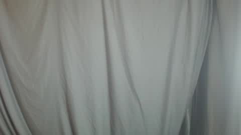 Snapshot of stonenipple chatting on October 4, 7:36 am stonenipple online show from October 4, 7:36 am