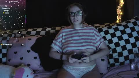 StoniPebblz online show from May 16, 2:58 am