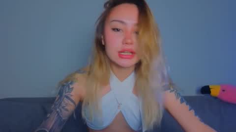 Tati and Lola online show from March 8, 5:11 am